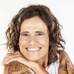 Foto do artista Zélia Duncan
