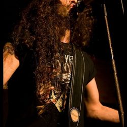 Foto do artista Rosa Tattooada