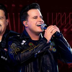 Foto do artista João Neto e Frederico