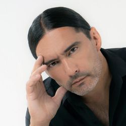Foto do artista Daniel Agostini