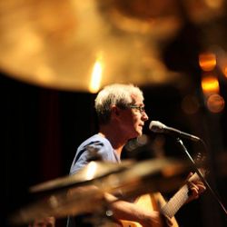 Foto do artista Arnaldo Luis Miranda