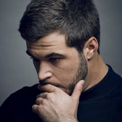 Foto do artista Luis Trigacheiro