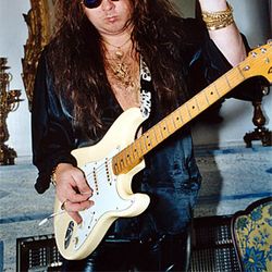 Foto do artista Yngwie Malmsteen