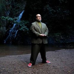 Foto do artista Ed Motta