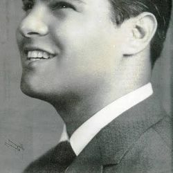 Foto do artista Alfredo Sadel