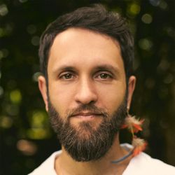 Foto do artista Gustavo Gama