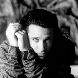 Foto do artista Robert Tepper