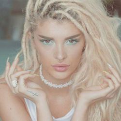 Foto do artista Era Istrefi