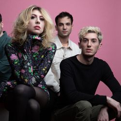 Foto do artista Charly Bliss