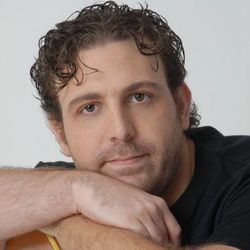 Foto do artista Wady Issa Fernandes