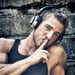 Foto do artista Josey