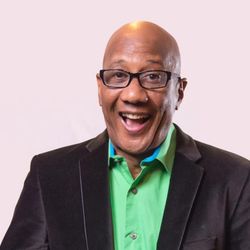 Foto do artista Dioni Fernández