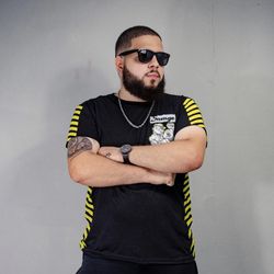 Foto do artista Emy La Gargola