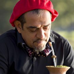 Foto do artista Jairo Lambari Fernandes