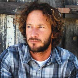 Foto do artista Timmy Curran