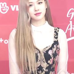 Foto do artista ROSÉ