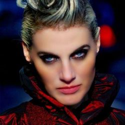 Foto do artista Sarah Atereth