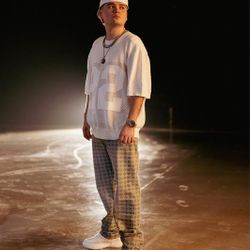 Foto do artista Jasiel Nuñez