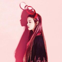 Foto do artista Lee Hi