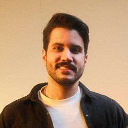 Foto do artista Gabriel Guedes