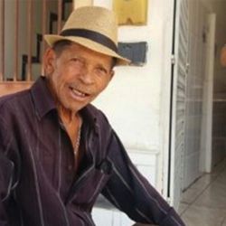 Foto do artista Oswaldo Bezerra
