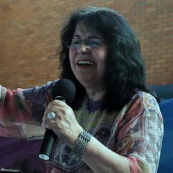 Foto do artista Mary Terezinha