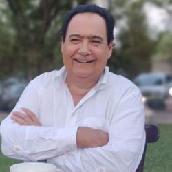 Foto do artista Daniel Celedón