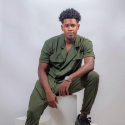 Foto do artista C.james