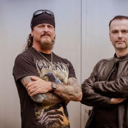 Foto do artista Demons & Wizards