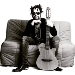 Foto do artista M'Toro Chamou