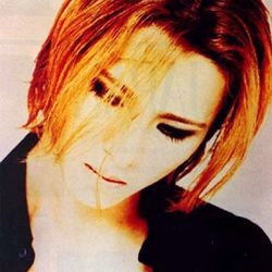 Foto do artista Yoshiki