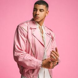 Foto do artista Manuel Medrano