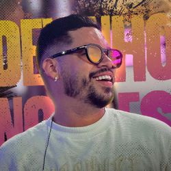 Foto do artista Devinho Novaes