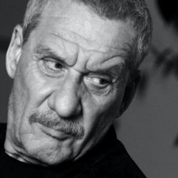 Foto do artista Paolo Conte