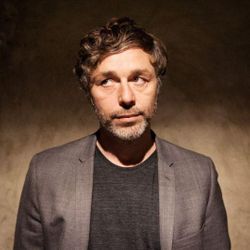 Foto do artista Baxter Dury