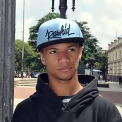 Foto do artista L-zee