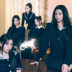 Foto do artista ILLIT