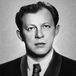 Foto do artista José Asunción Flores