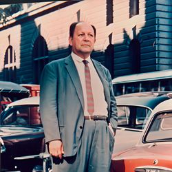 Foto do artista José Asunción Flores