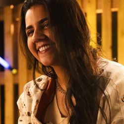 Foto do artista Yasmin Santos