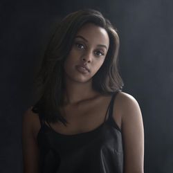 Foto do artista Ruth B.