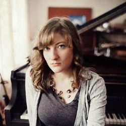 Foto do artista Lauren O'Connell