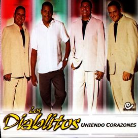 Uniendo Corazones - 2001 • Álbum
