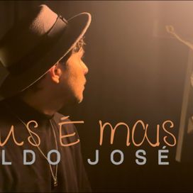 Deus É Mais - 2023 • Sencillo/EP