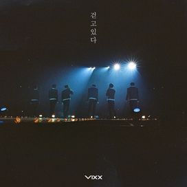 Walking  (걷고있다) - 2019 • Sencillo/EP