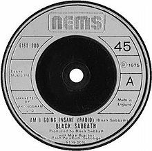 Am I Going Insane / Hole in the Sky - 1975 • Sencillo/EP