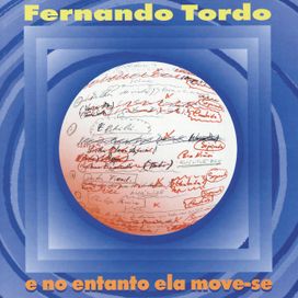 E No Entanto Ela Move-se - 2002 • Álbum