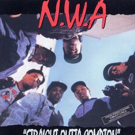Straight Outta Compton - 1988 • Álbum