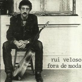 Fora de Moda - 1982 • Álbum