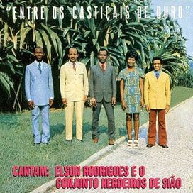 Entre os Castiçais de Ouro - Álbum